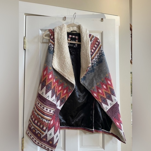 Me Jane Jackets & Blazers - Me Jane bundled large vest
